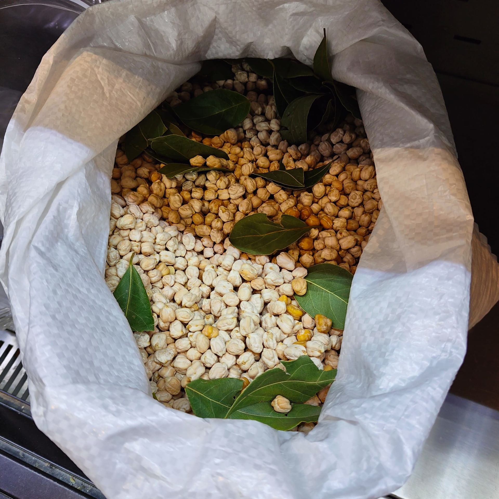 YERLİ BEYAZ NOHUT( 1 kg )